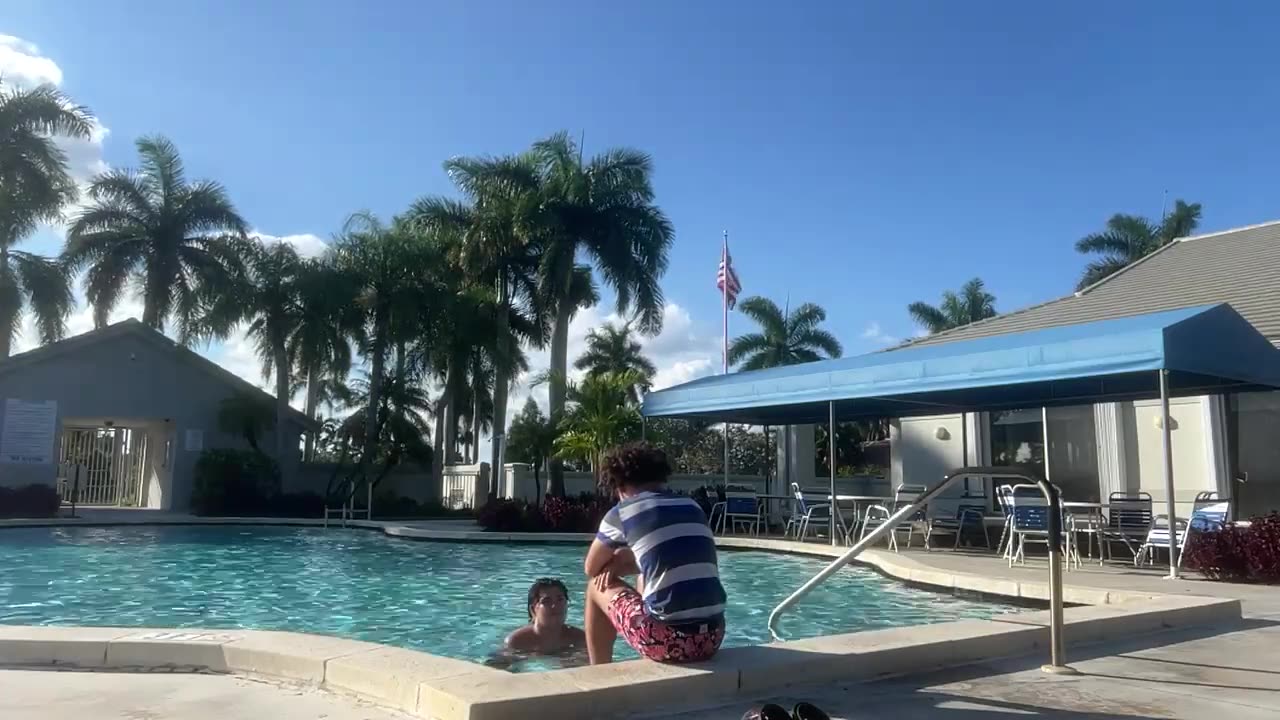 DRIVING STREAM (P.2) ⚠️GONE WRONG 😱 POOL STREAM AFTER 🏊♂️