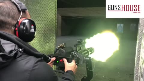 Machine Gun Metralhadora