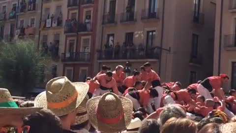 Collab copyright protection - spain human tower fall fail