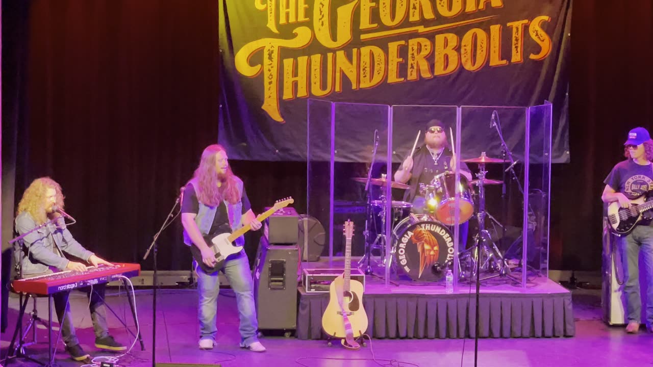 The Georgia Thunderbolts - Rock N' Roll Record LIVE