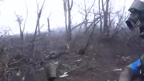 Ukraine's elite 47th Brigade pin down Russian soldiers with heavy gunfire in brutal trench battle