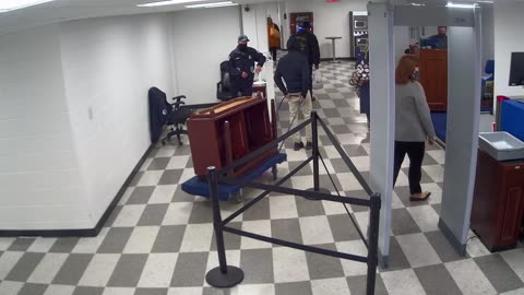 6135RHOBG3G3L8ScreeningArea8_2021-01-06_09h00min01s397ms.mp4