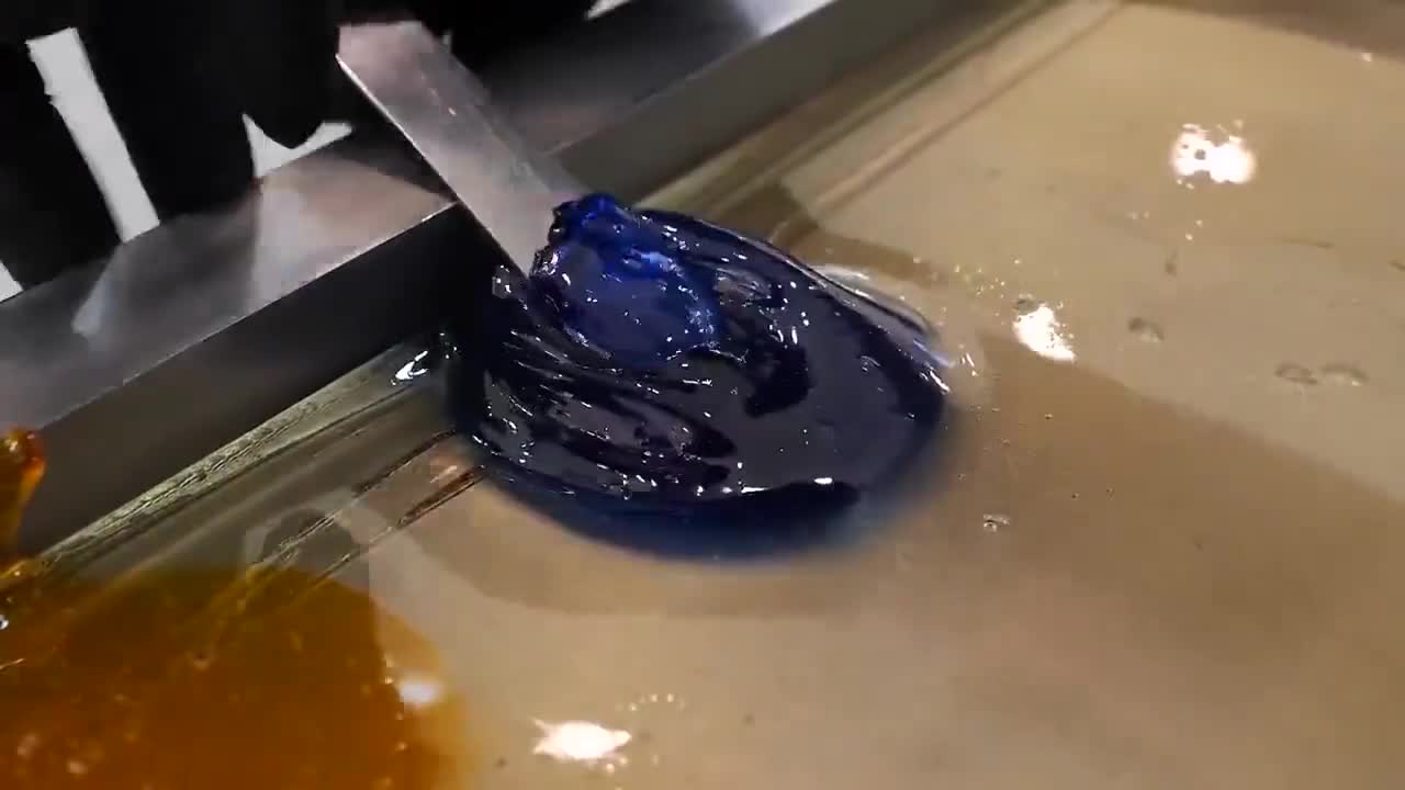 Pour Different Colors Of Pigments Into The Syrup