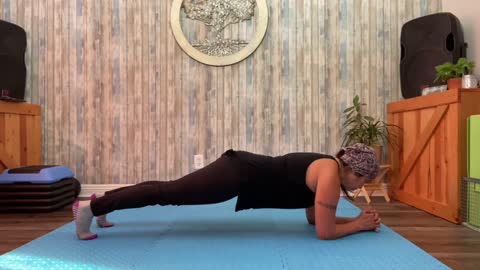 HOW TO: Plank Variations