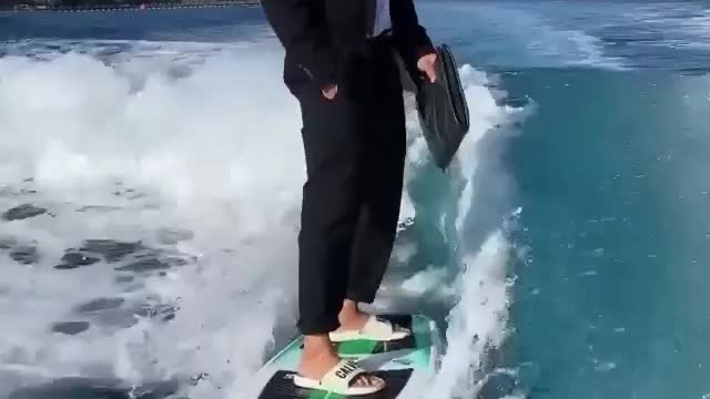 Go to work by surfing "Go to work on monday enjoy it"