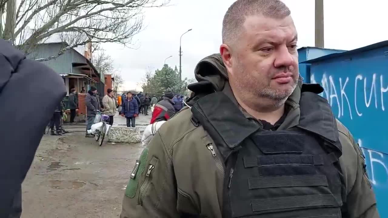 Ukraine nationalist battalions. What good are they? Should we support them?