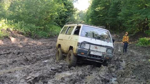 1983 Mitsubishi delica starwagon 4x4 off road drill