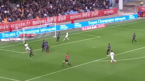 MEMPHIS DEPAY Unstoppable