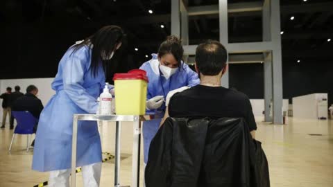 VACCINAZIONI CON UN MICROCHIP! "ECCO PERCHÈ IL FUTURO È QUESTO"