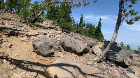 Central Oregon - Three Sisters Wilderness - Pine Arches + Lake Overlook - 4K