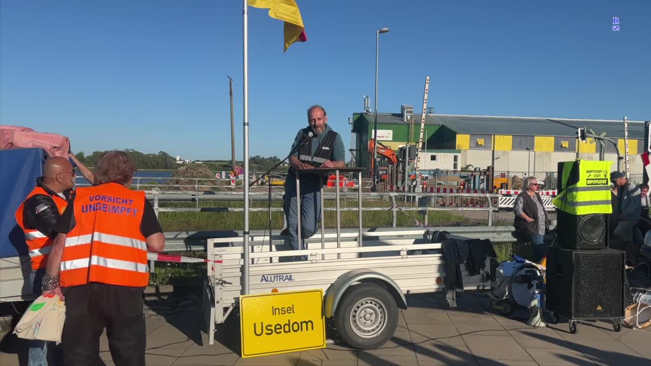 Wolgast: Eröffnung der Kundgebung durch Stefan 21-06-2022