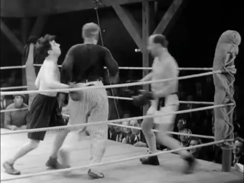 Chaplin boxing