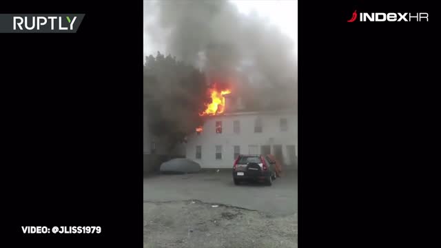 U Bostonu gore kuće i zgrade