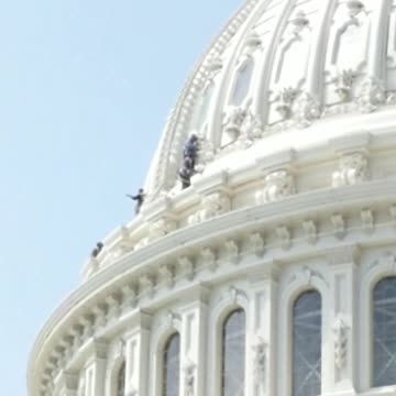 Workers Cleaning the US Capital!