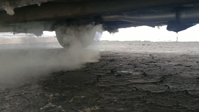 Exhaust leak