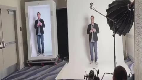 Holograming . . . interesting