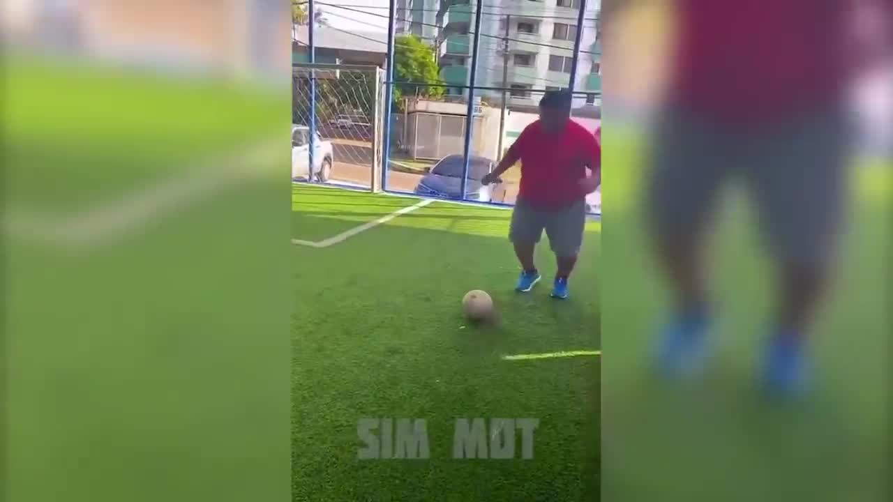 Funny Soccer Football Vines 2021 ● Goals l Skills l Fails Very Fuuny