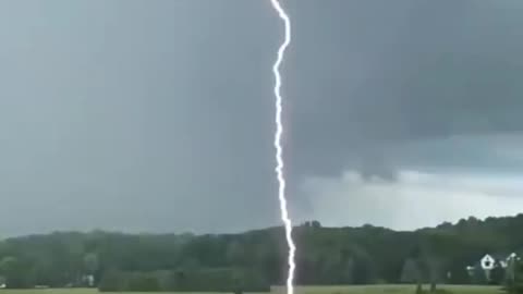 amazing lightning strike in the water_
