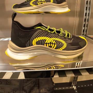 All She Wanted Is Gucci For Christmas