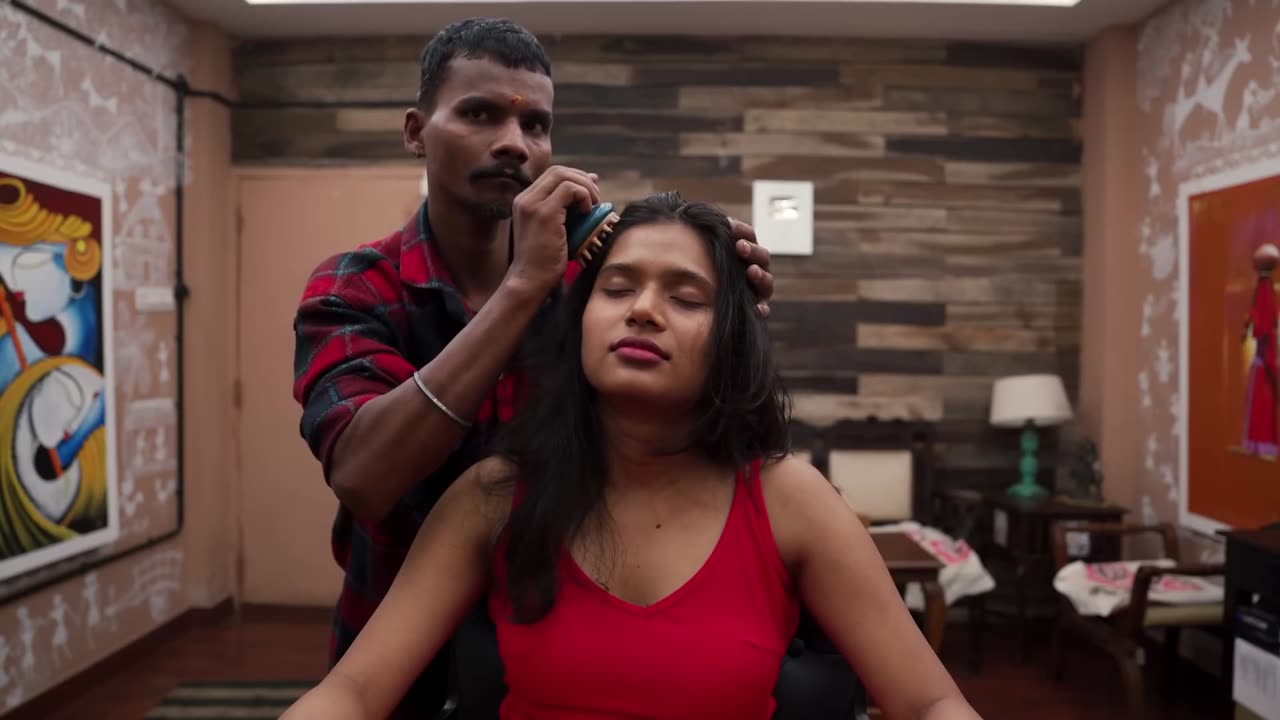 Master Cracker Intense Comb Head Massage _ Indian Massage
