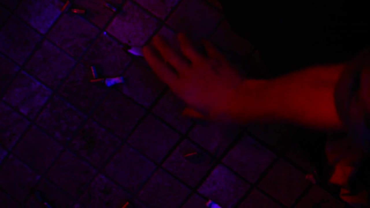 03 ANNIE - ANTHONIO (BERLIN BREAKDOWN VERSION)
