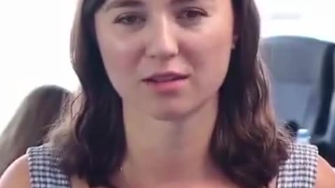 Deutsches Regime-TV macht sich über deutsche Frauen lustig