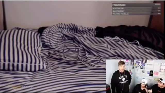 MR BEAST SEND $10,000 TO WAKES RANDOM GUY UP