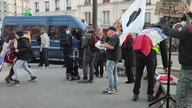 20220305_Liberte-Verite_La tactique du gendarme