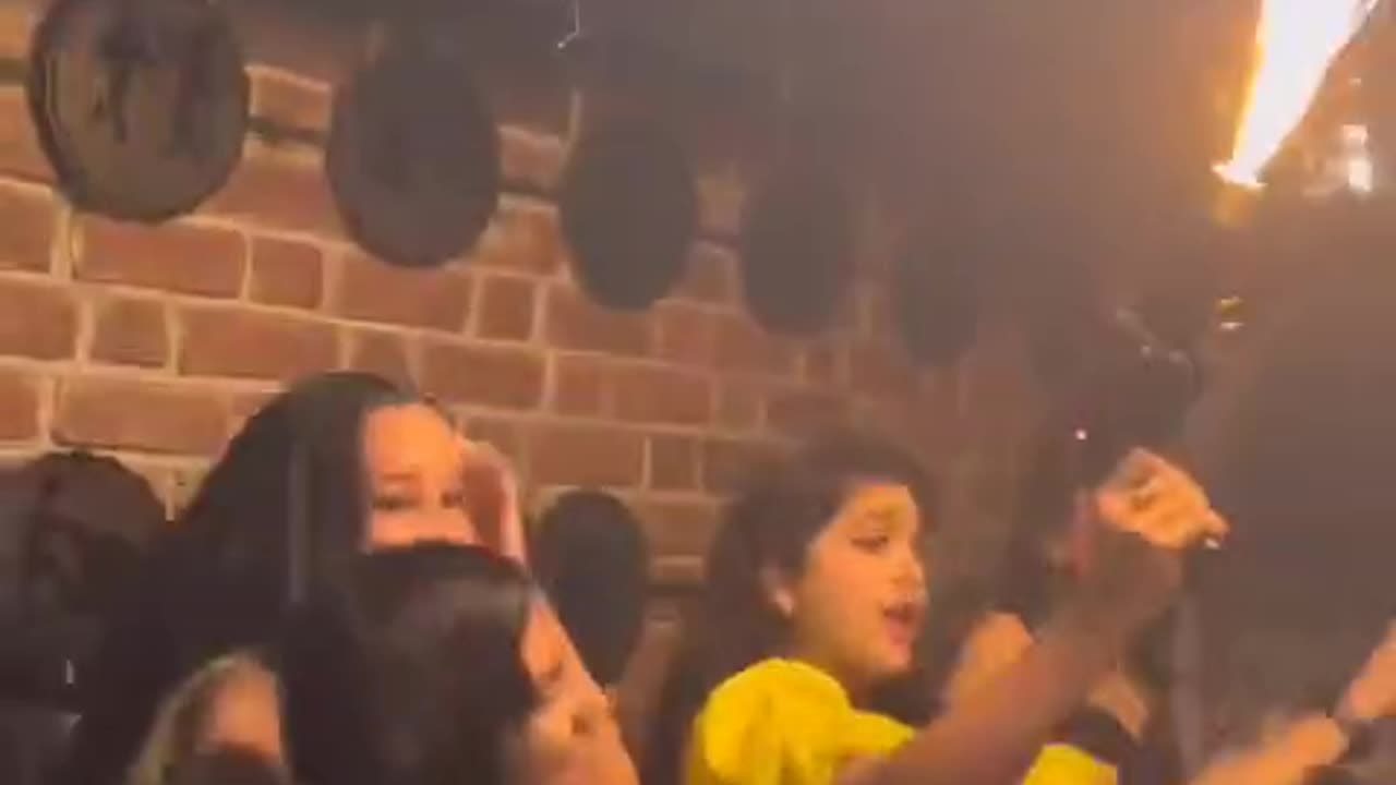 Party Moond 🥳 🎉