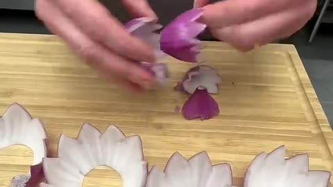 Onion flower making