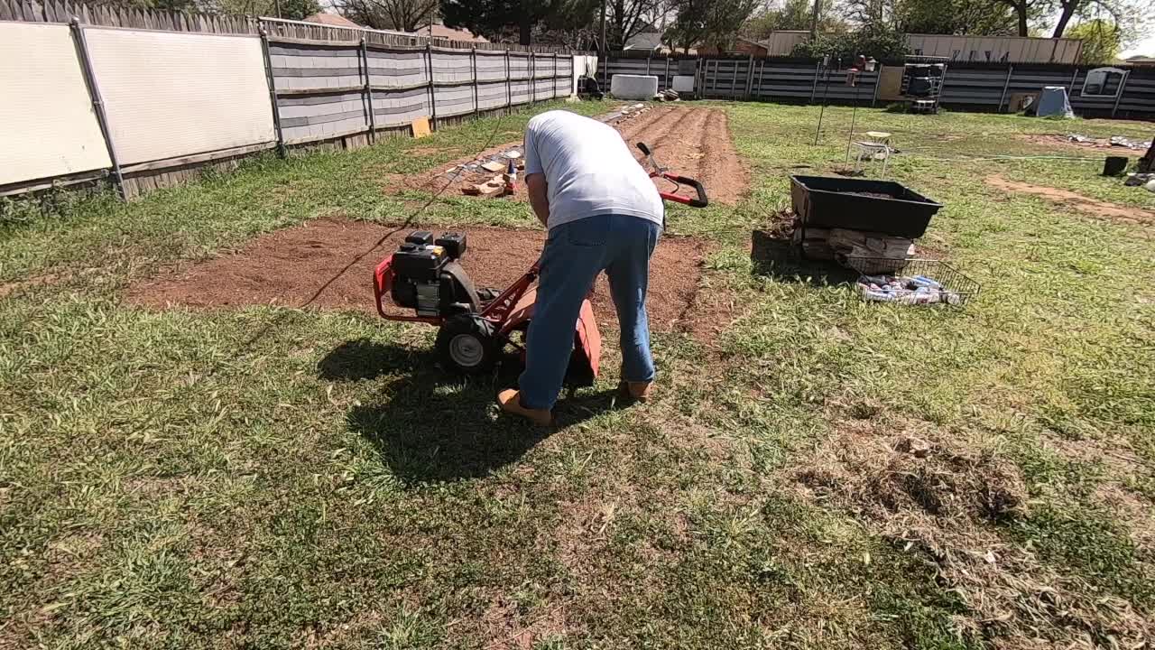 Troy Bilt Bronco Rototiller