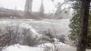 Hiking in HEAVY HAIL Through a River Wonderland – Deschutes River Trail – Central Oregon – 4K