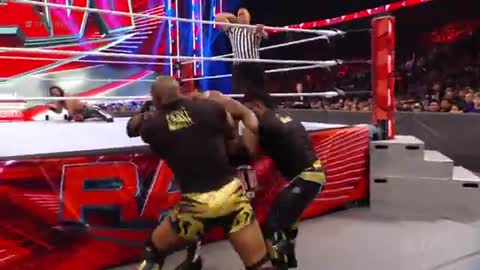 Bobby Lashley vs. Seth “Freakin” Rollins: Raw, $$