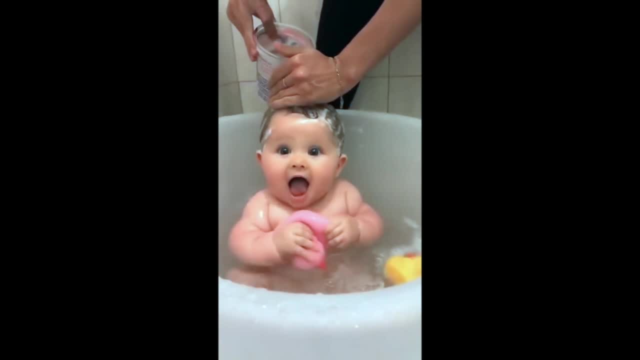 Tricks you can use to bathing baby