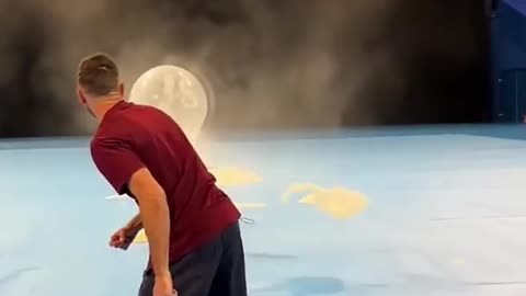 Dart Vs 10 GIANT Balloons!!