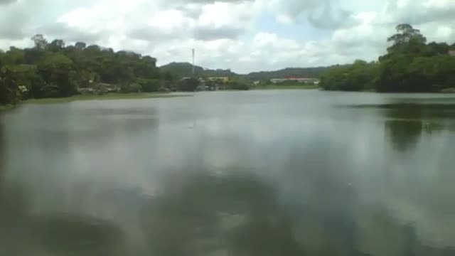 Filmando o açude do outro lado da ponte, um lugar lindo de se ver! [Nature & Animals]