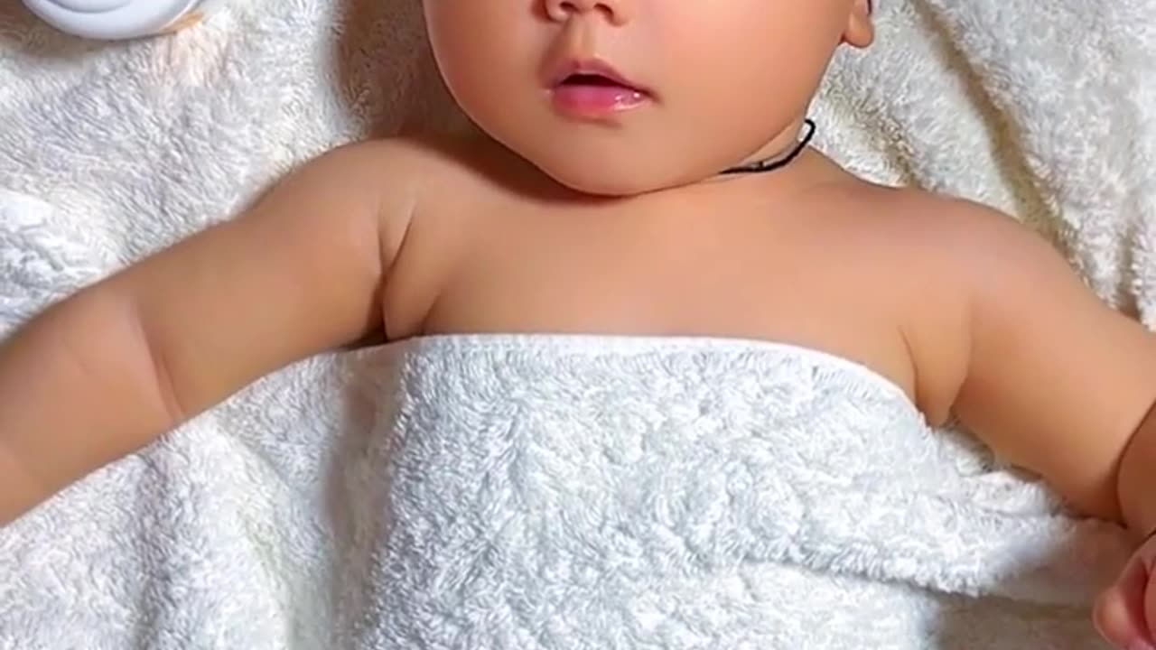 #funnykids #ytshorts #babygirl #short #ytshort #love #v #shortvideo #funny #viral #video #sweetbaby