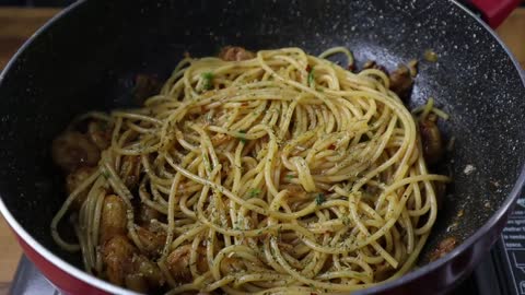 Spicy Butter Garlic Shrimp Pasta Recipe | Prawn Pasta