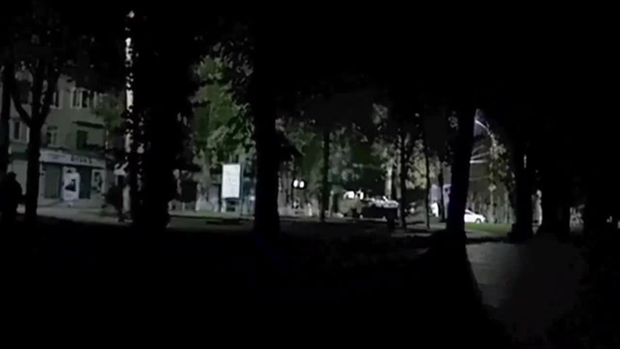 Yesterday's evening show in Kherson, as it should be according to the rules of directing, was filme