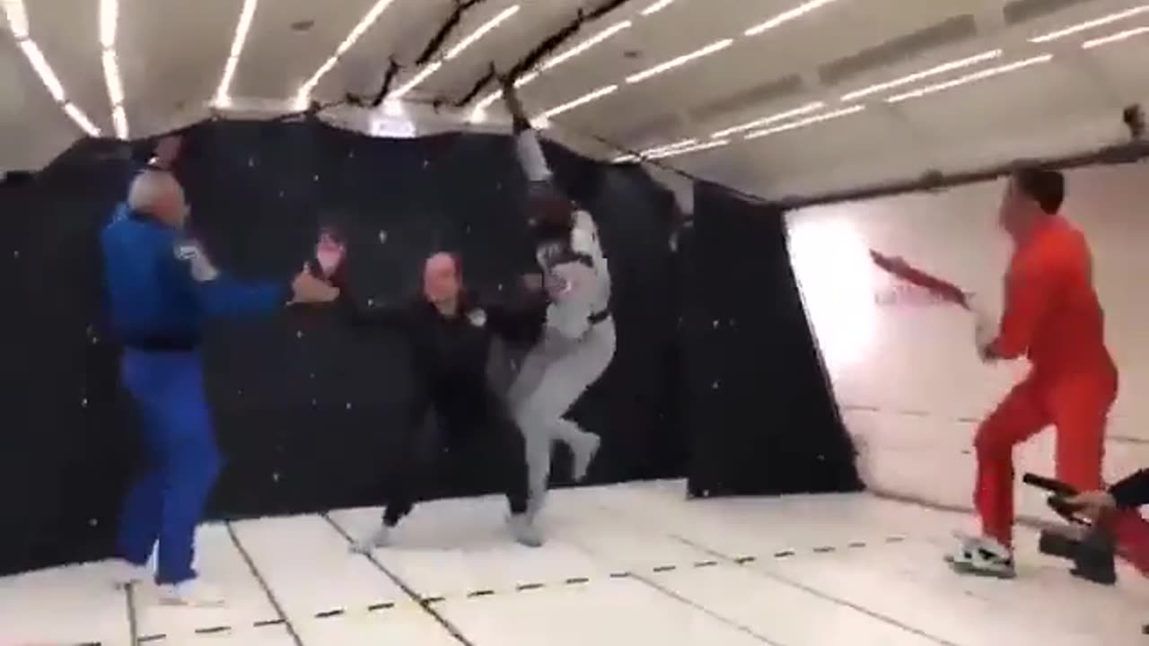 Race at zero gravity