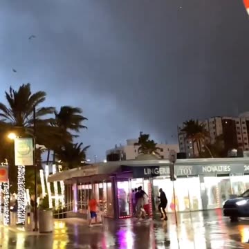 Tornado in Fort Lauderdale FL