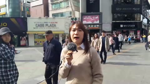 20190408_V3_S01(zVXi4LvK_vg)한 청년여성이 좌파의 기만과 위선에 맞서 총대를 메고 당당히 맞서다!!!