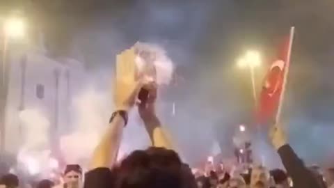 Pro-Hamas Turkish protester holds the fireworks the wrong way...