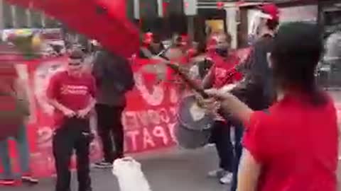 De que sao feitos os Mortadelas?
