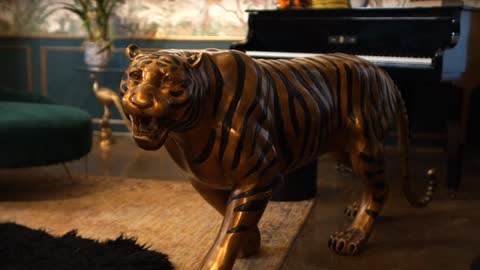 Walking tiger statue, it's cool