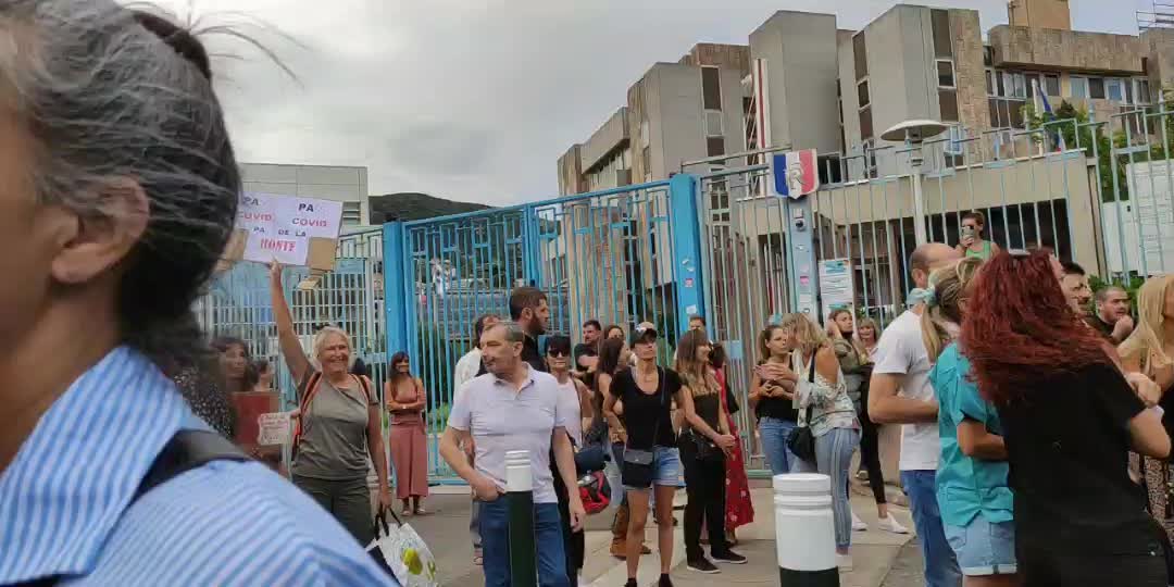 MANIFESTATION CONTRE LA #DICTATURESANITAIRE ET LE #PASSSANITAIRE