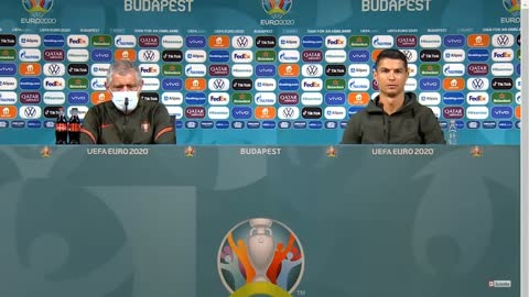 Christiano Ronaldo Removes Coca-Cola Bottles in Press Conference