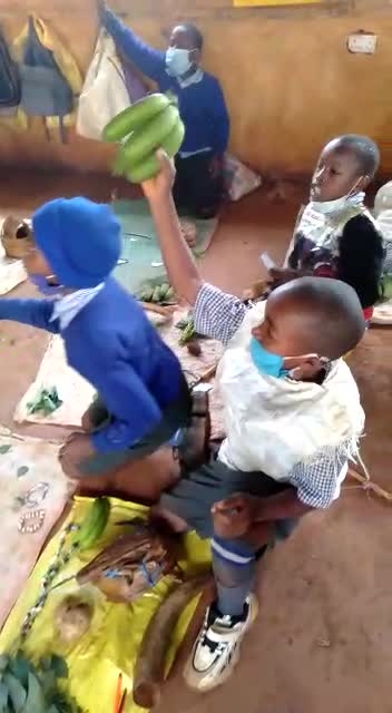 These kids are selling,they are learning