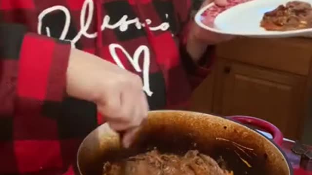 World's Easiest AND BEST Pot Roast - THM S