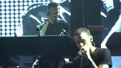 Linkin Park - Rolling In The Deep (iTunes Festival 2011) HD